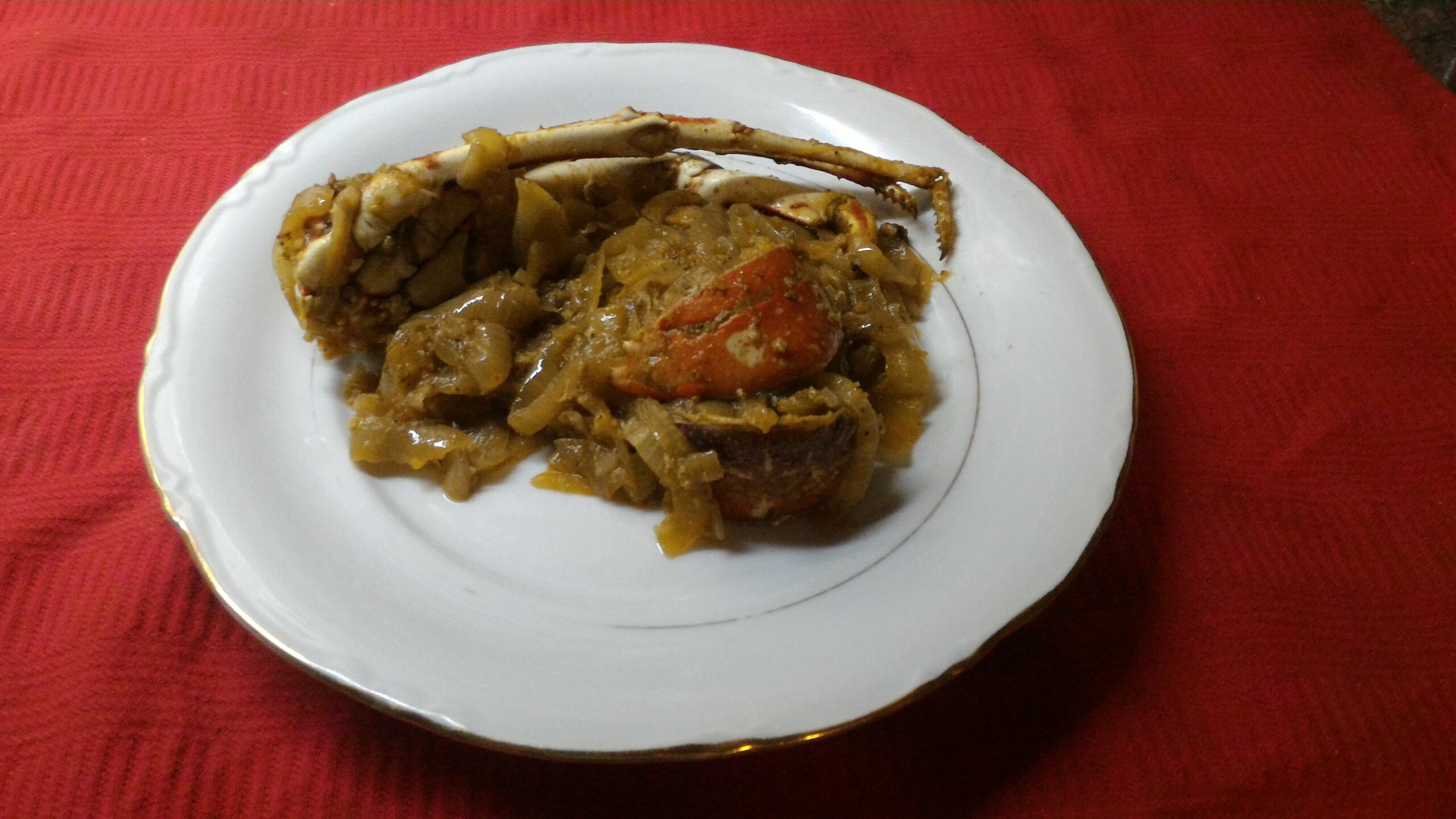 Llagosta amb ceba i gambes